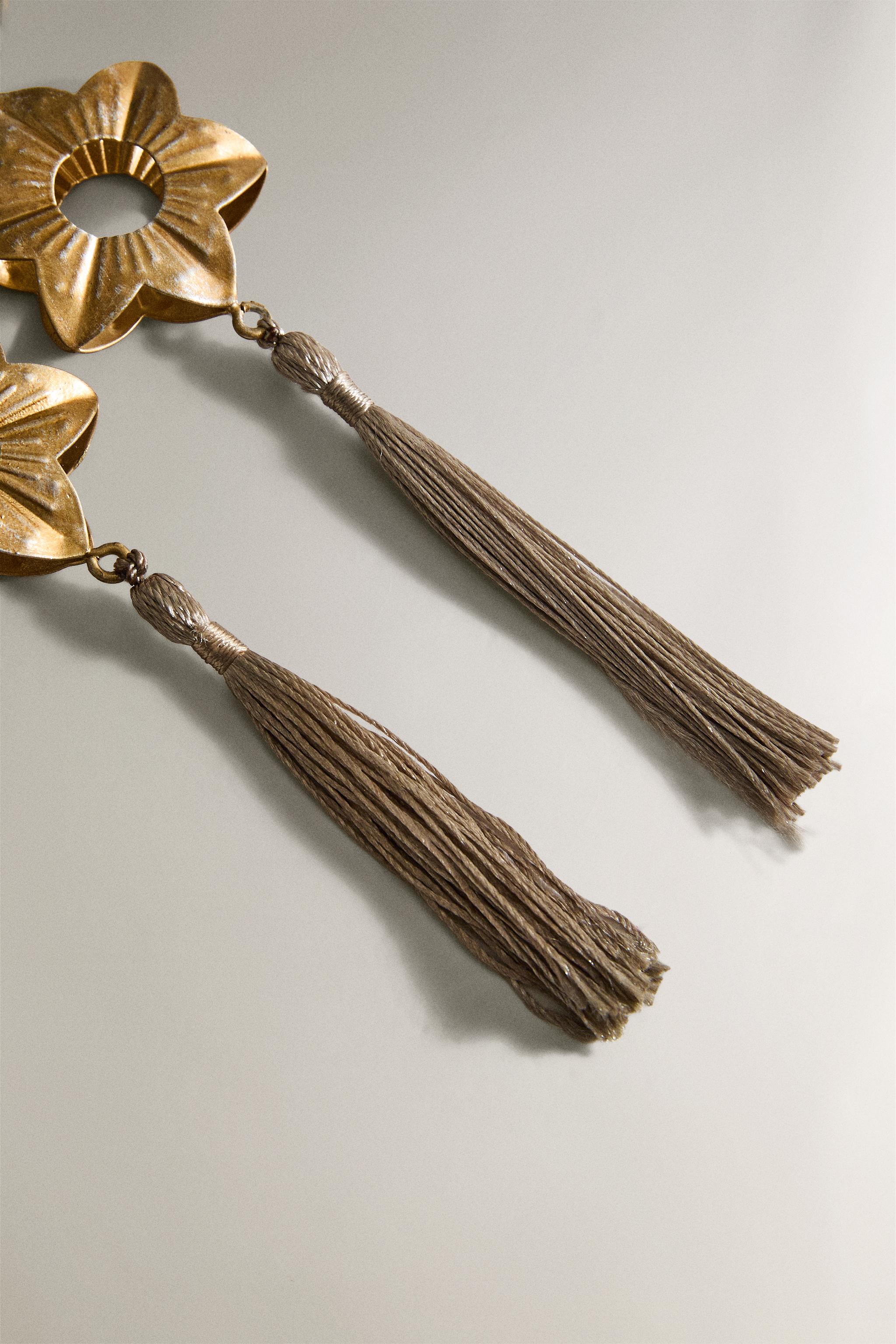 SET OF CHRISTMAS METAL TASSEL NAPKIN RINGS (SET OF 2)